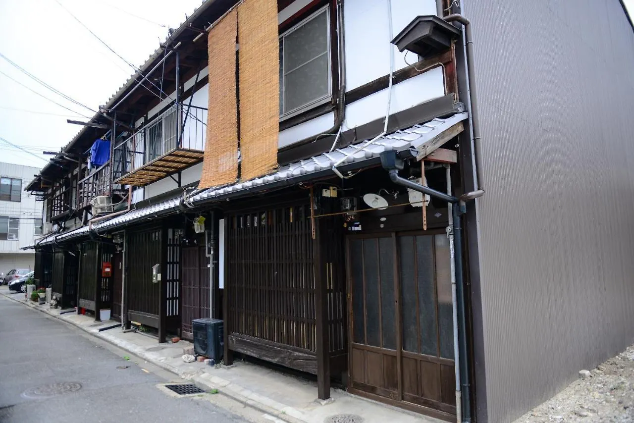 Nishioji Kado 西大路 角 わんちゃんと泊まれるお宿 Kjóto Japonsko